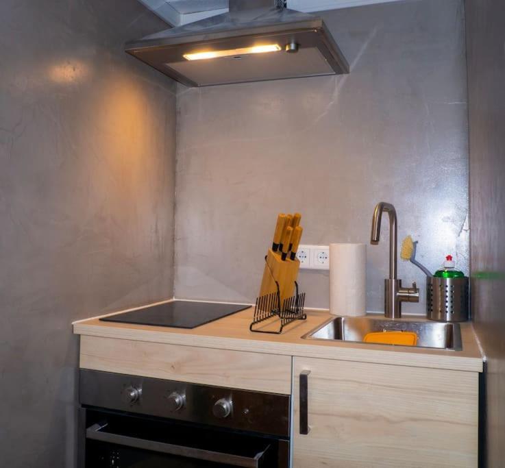 Modern Cozy Apt. -With 2 Tv, Netflix And Work Desk Essen Exterior foto