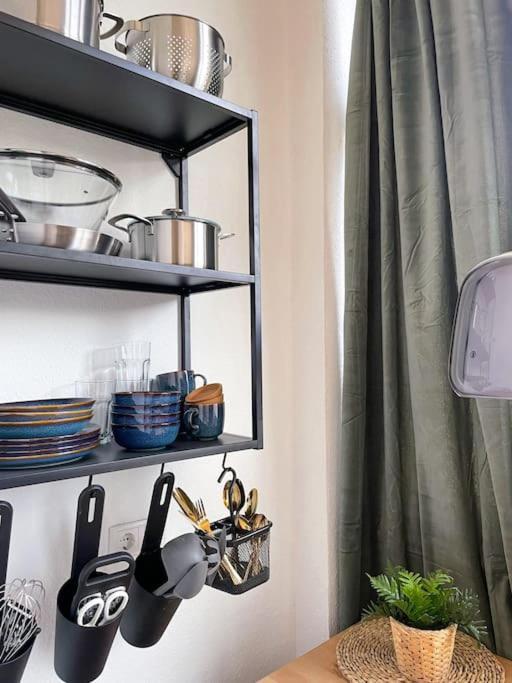 Modern Cozy Apt. -With 2 Tv, Netflix And Work Desk Essen Exterior foto